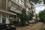 Продается большая трехкомнатная квартира в центральном районе Севастополя